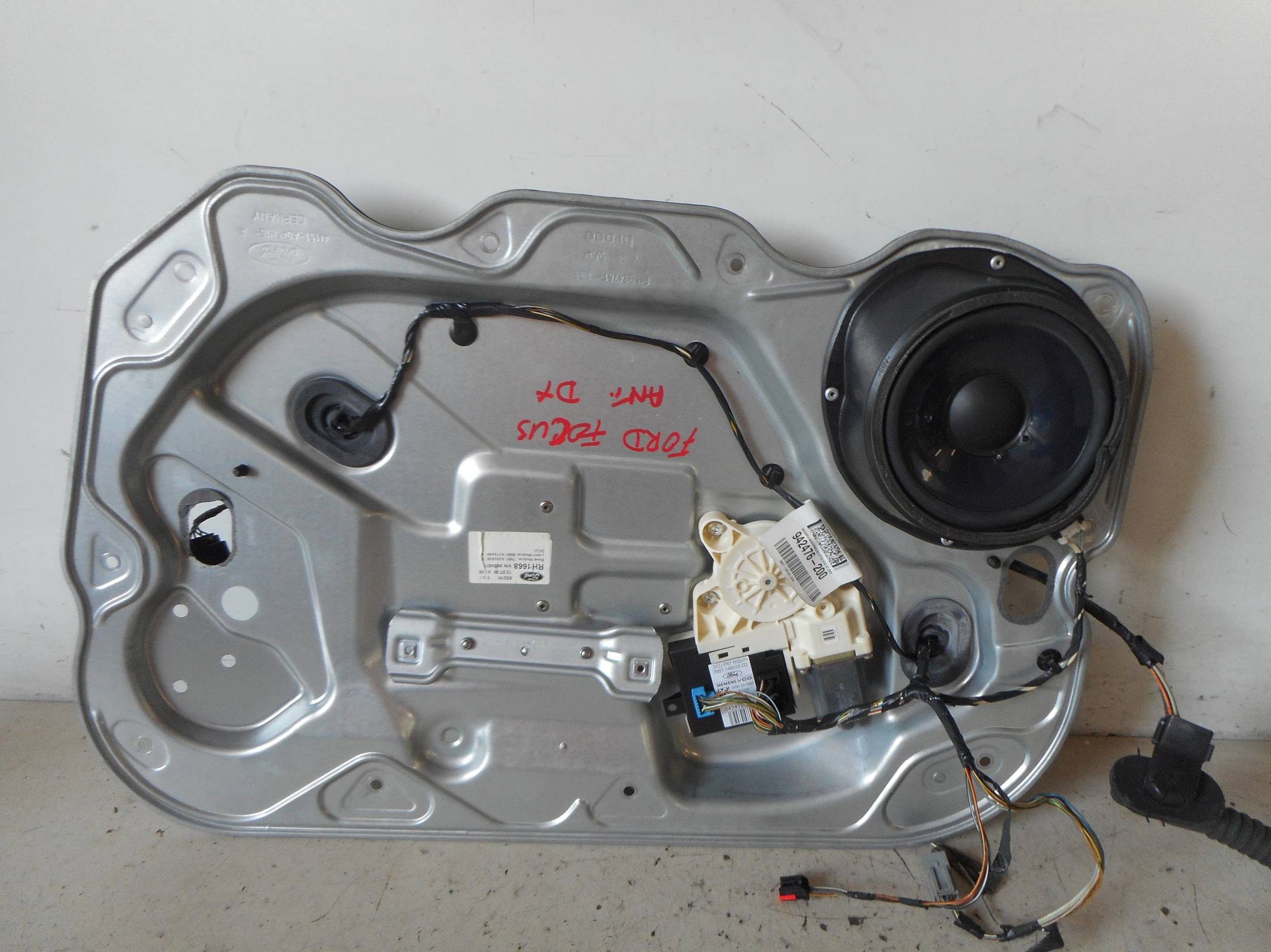 Alzacristallo elettr. porta ant. dx.